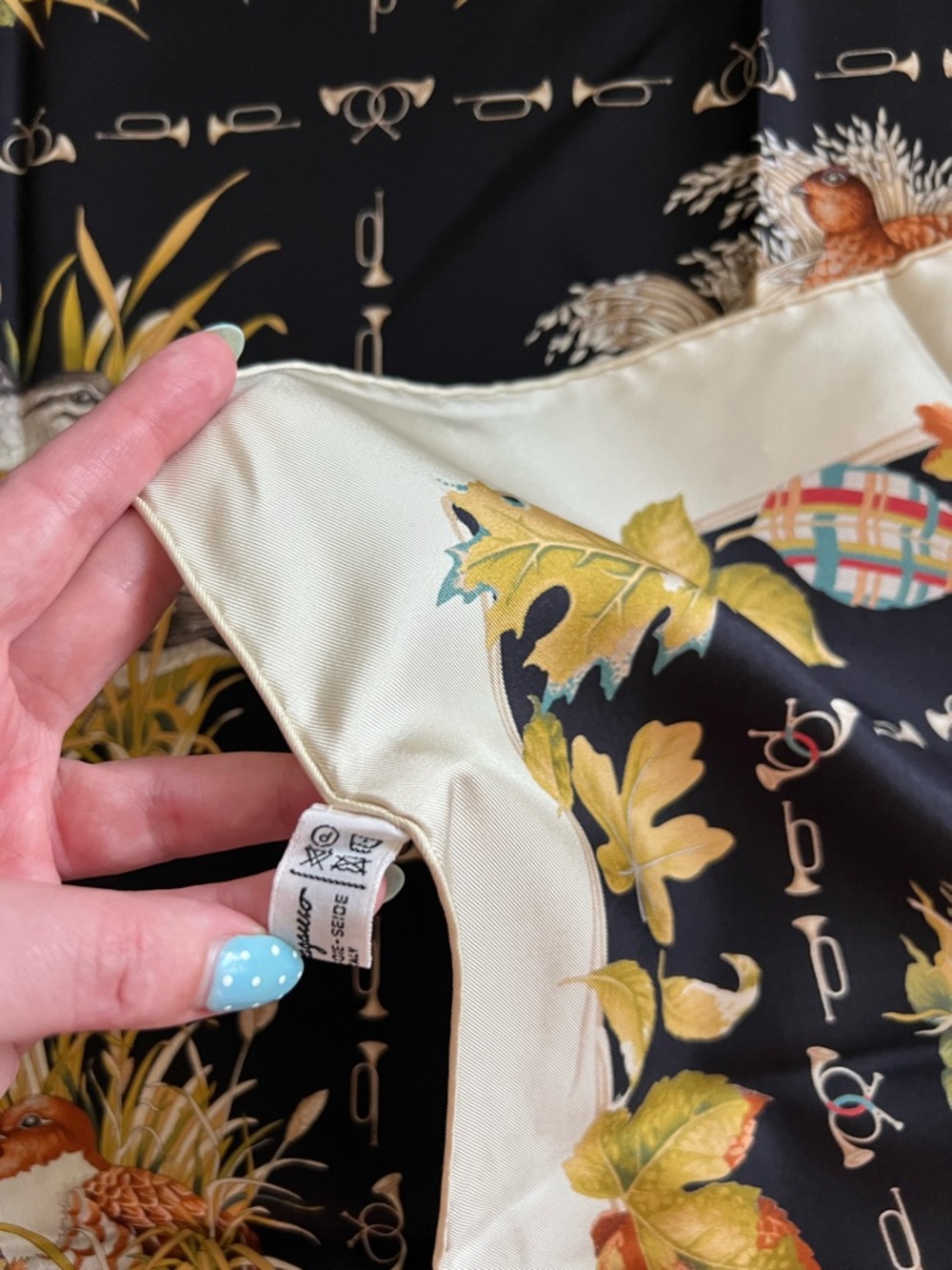 SALVATORE FERRAGAMO “Birds of a Feather” Silk Scarf - Picture 13 of 14